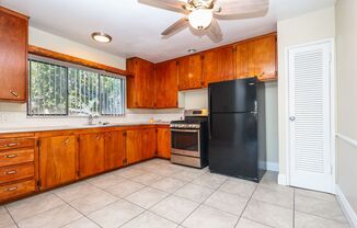 Courtyard Apartments