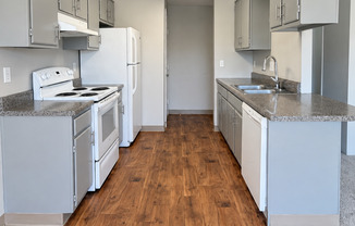 2 beds, 2 baths, 1,070 sqft, $1,675, Unit 16-203