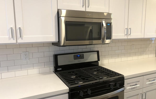 402 S Robertson - Luxury Apartments