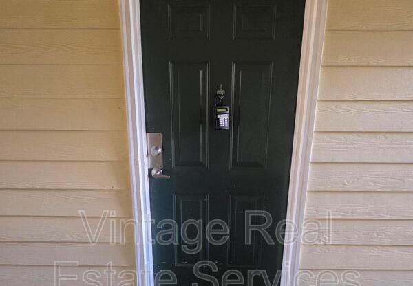 18563 BRIDLE CLUB DR