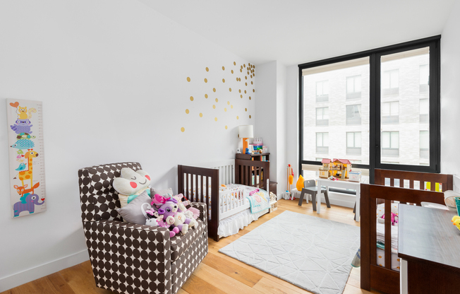 23 W 116 ST