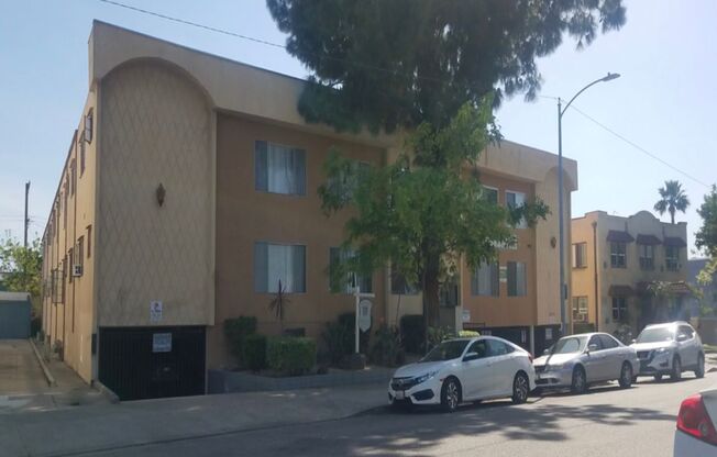 Lovely Property in the Heart of Glendale