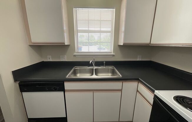 1 bed, 1 bath, 765 sqft, $1,075, Unit 2706-7