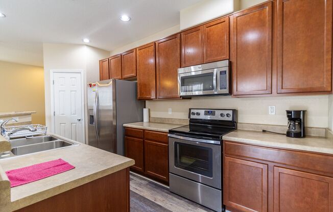 2 beds, 2 baths, $1,895