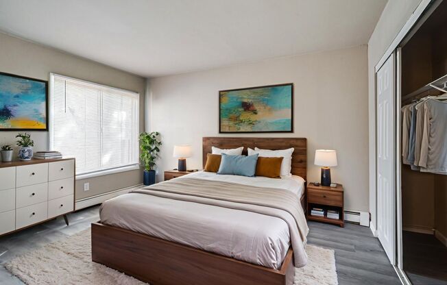 2 beds, 1 bath, 975 sqft, $1,299, Unit 5010 - 201