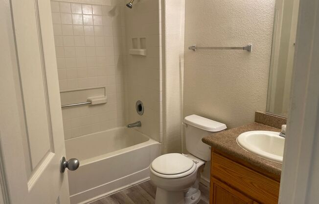 2 beds, 2 baths, $1,200