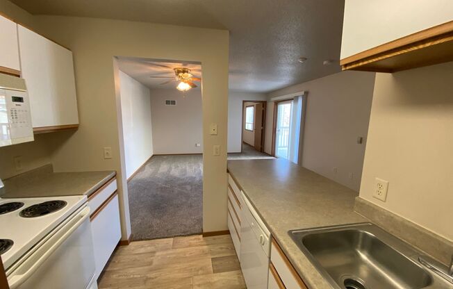 2 beds, 2 baths, 965 sqft, $1,128, Unit 307N