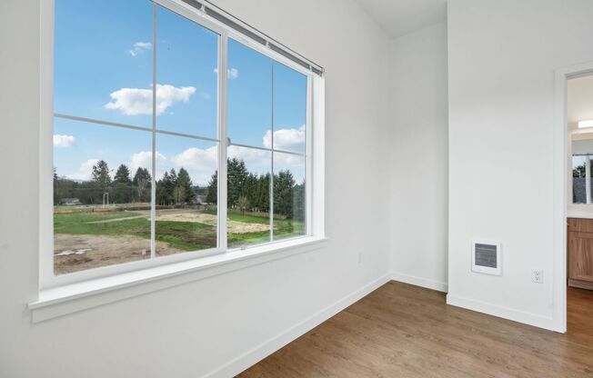 2 beds, 2 baths, 982 sqft, $2,024, Unit 80