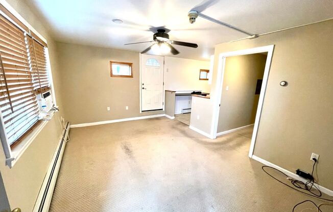 305 - 3039 West Liberty Avenue