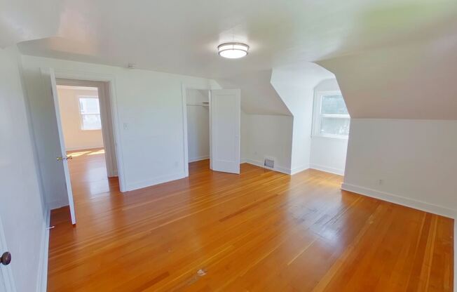 345 NW 23rd St