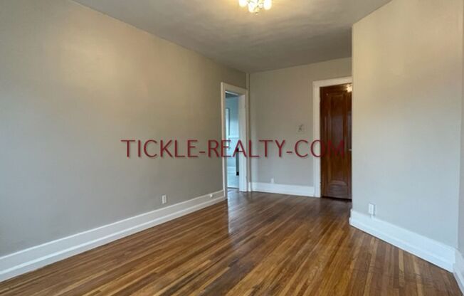 1 bed, 1 bath, $1,225, Unit D102