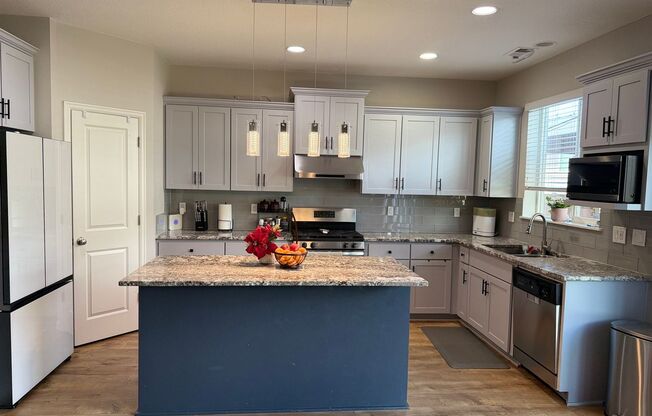 Spectacular 5 BD* 2.5 BA* + Bonus Room Single Family Home Located In North Bethany at Abbey Creek Neighborhood *Location Location Location!* A+ Schools!