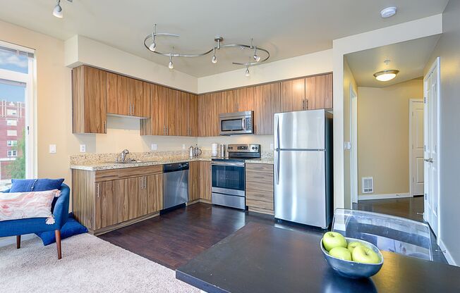 1 bed, 1 bath, 627 sqft, $2,425, Unit 202