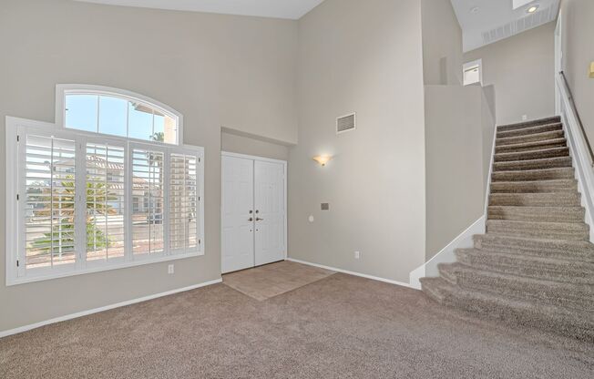 *NO HOA* MOVE-IN READY 3-BEDROOM WITH SWIMMING POOL & SPA HOME!