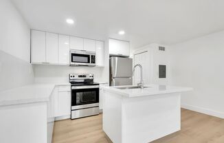 Brand New 2023 Renovated Building! 1 Bd/1 Ba, quartz countertops, washer/dryer, stainless steel appliances, 1 parking space.