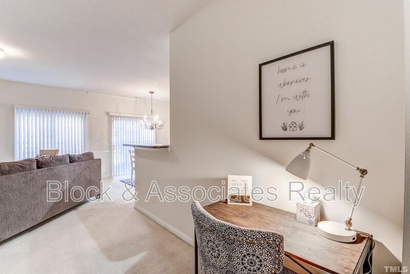 708 MARDONIE REACH LN