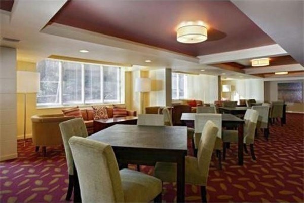 2 beds, 2 baths, 1,025 sqft, $4,200, Unit 602