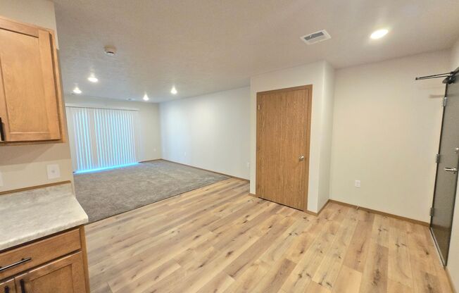 2 beds, 1 bath, 1,090 sqft, $1,230, Unit 3500 104