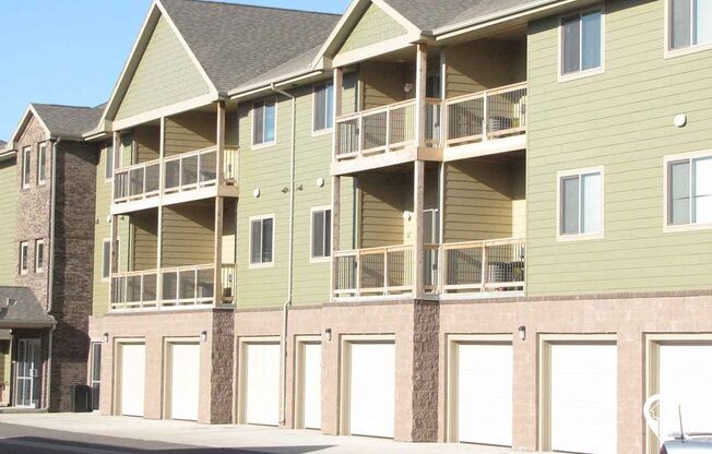 1 bed, 1 bath, 660 sqft, $900