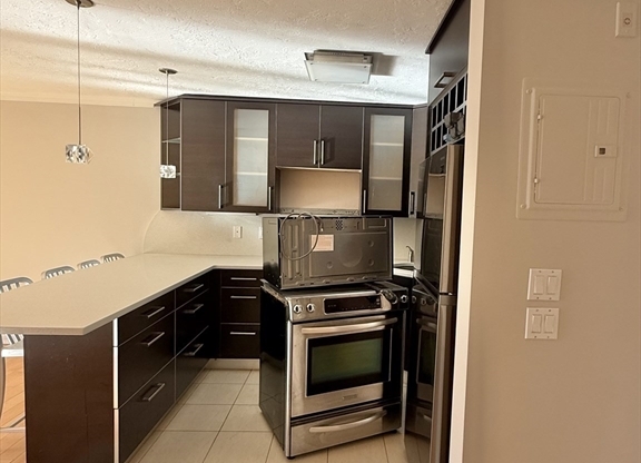 1 bed, 1 bath, 785 sqft, $3,500, Unit 506