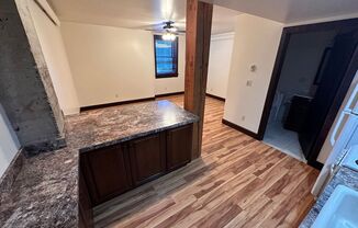 Studio, 1 bath, 450 sqft, $995, Unit B04