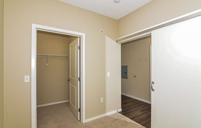 Studio, 1 bath, 555 sqft, $1,499, Unit 136