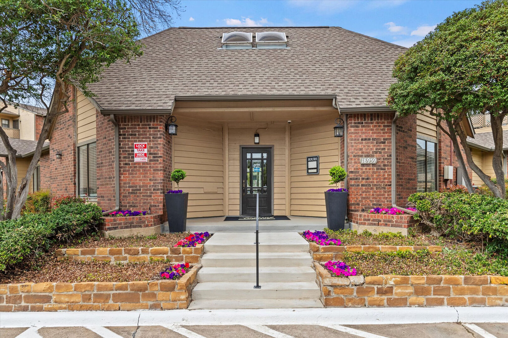 Eagle Creek Apartments