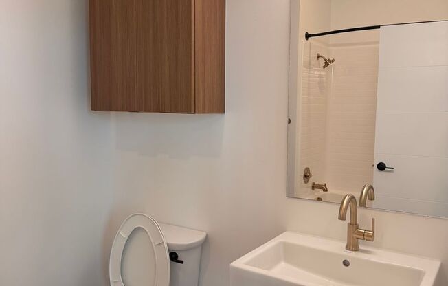 2 beds, 2 baths, 816 sqft, $4,995, Unit 909