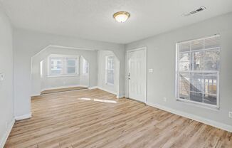 Beautiful 2 Bedroom 1 Bathroom house in Kansas City!