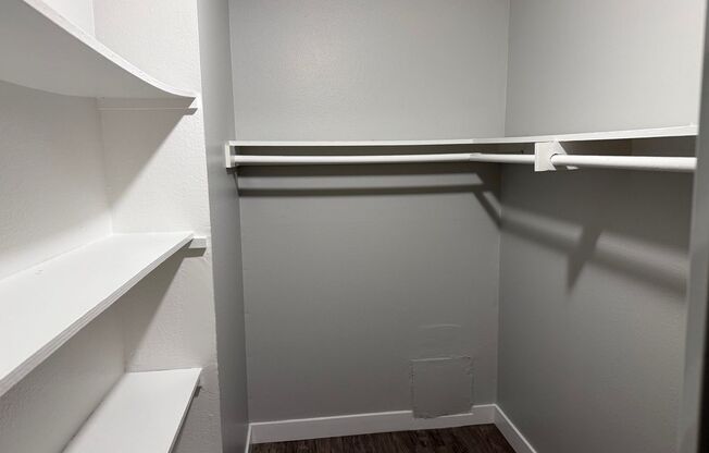 1 bed, 1 bath, 728 sqft, $2,070, Unit C25