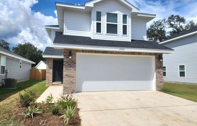 Stunning Brand New, 2 Story 3/2.5 Home in a Quiet Cul-de-sac