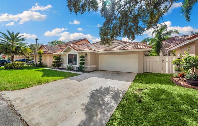 9420 NW 18 PL