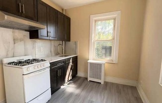 2 beds, $2,700, Unit 2