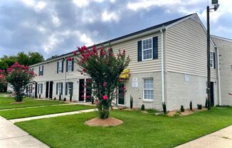 2 beds, 1 bath, 900 sqft, $1,299, Unit 1001-21-A