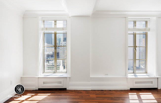 140 E 63 ST