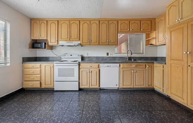 5462 ADOBE FLS RD