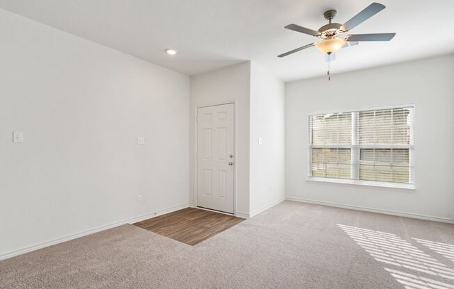 213 Sunnymeade Ln, Jarrell, Texas 76537