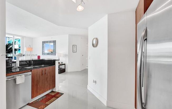 2 beds, 2 baths, 1,251 sqft, $3,600, Unit 7900 Harbor Island Dr # 704