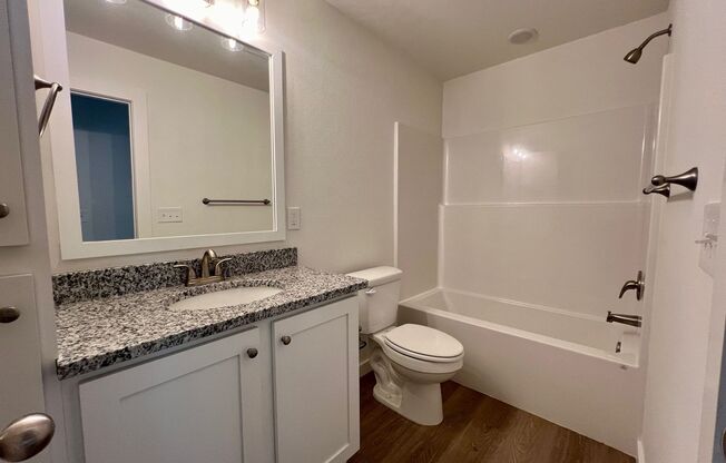 3 beds, 2 baths, 1,300 sqft, $1,550, Unit 617 69th Ave