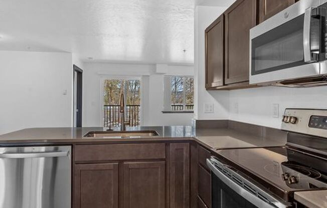 1 bed, 1 bath, 780 sqft, $1,495, Unit The Landmark -126-PIN #373 BLDG 126 #102