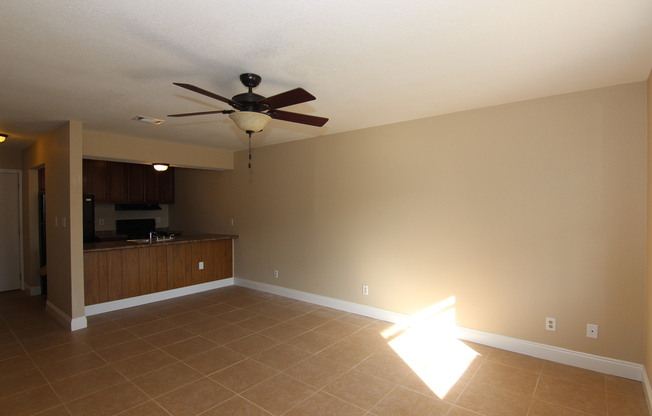 Great 2 Bedroom Unit in Fort Walton Beach!