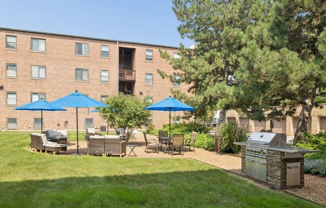 Kenmore Park Apartments in Elmhurst