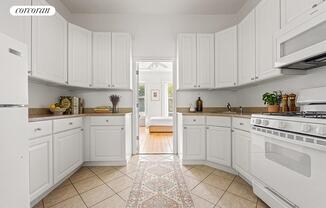 21 BREVOORT PL