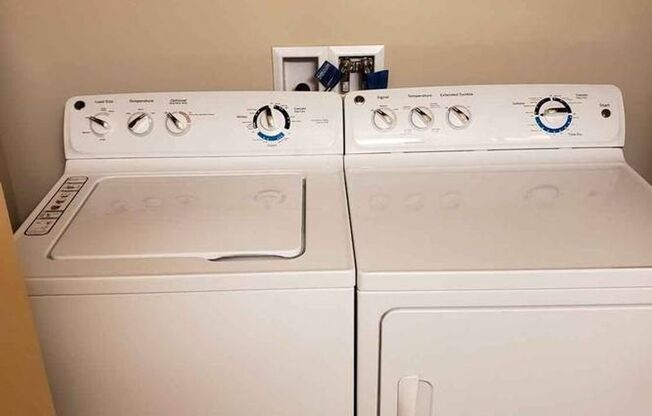 1 bed, 1.5 baths, 1,022 sqft, $1,900, Unit 102