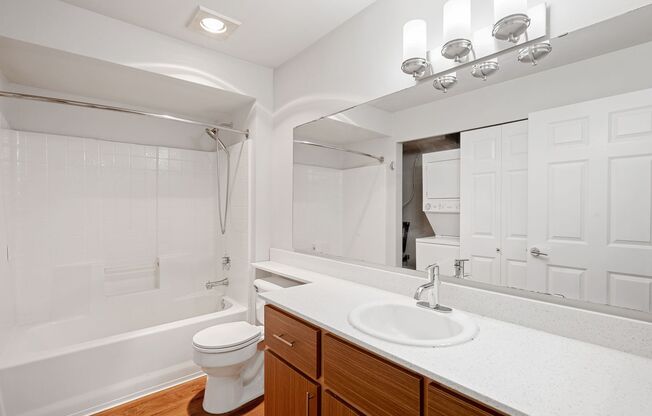 2 beds, 1 bath, 750 sqft, $2,150, Unit 502