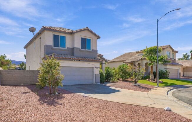 Beautiful Two Story Home in Henderson!