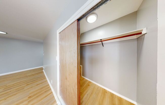 Studio, 1 bath, 420 sqft, $1,795, Unit 623-11