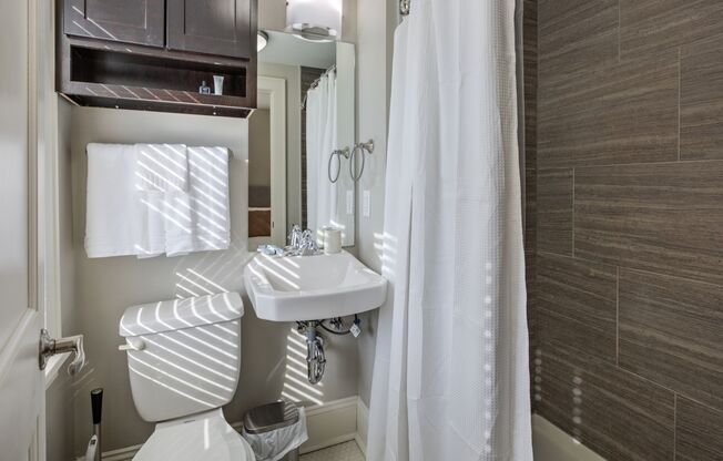 1 bed, 1 bath, 409 sqft, $980, Unit L-309
