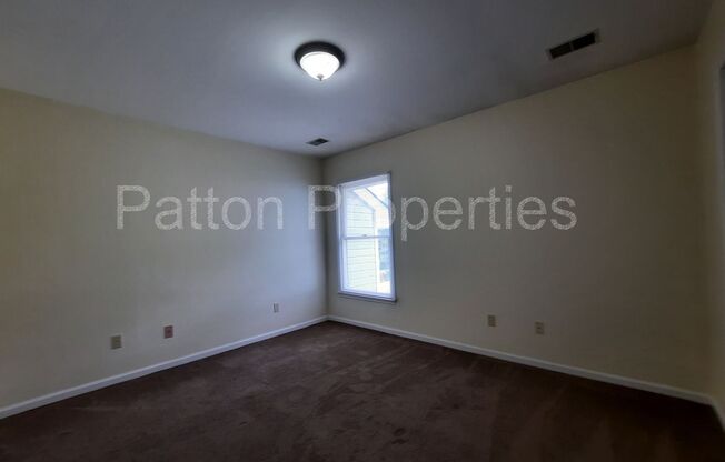 2 beds, 1.5 baths, $1,295