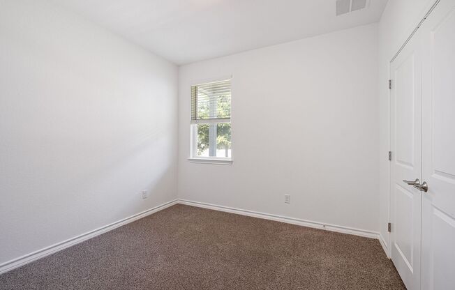 Homey 4 Bedroom, 2 Bath, 1-Story Home in Hutto Backs to Greenbelt!